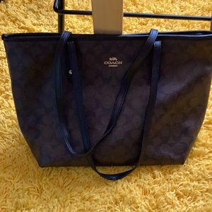 Coach hand bag